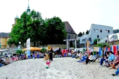 Unter dem Motte „Witten Karibisch“ wurde der Kornmarkt 2013 mal zum größtem Wittener Sandkasten.