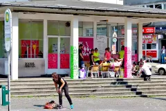 DerPavillon auf dem Kornmarkt wurde in der Vergangenheit als Reisebüro und Kiosk genutzt und während unterschiedlicher PopUp-Aktionen als Veranstaltungsort. 