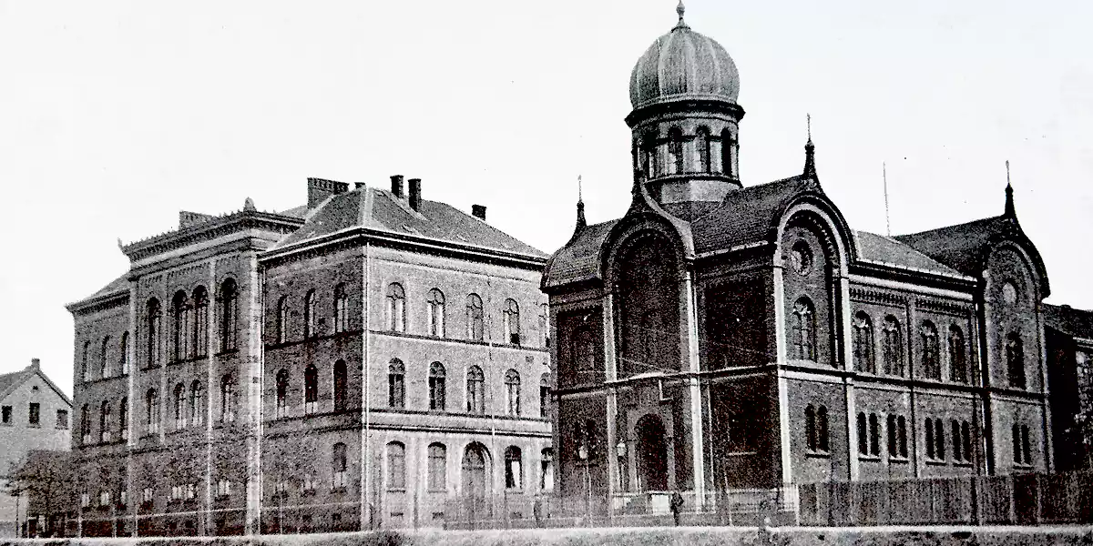 Ruhr-Gymnasium Witten und Synagoge